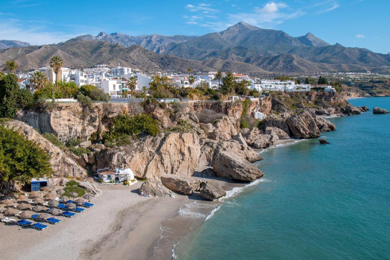 Apartamentos Vacacional En Plaza De Espana Nerja Eksteriør bilde