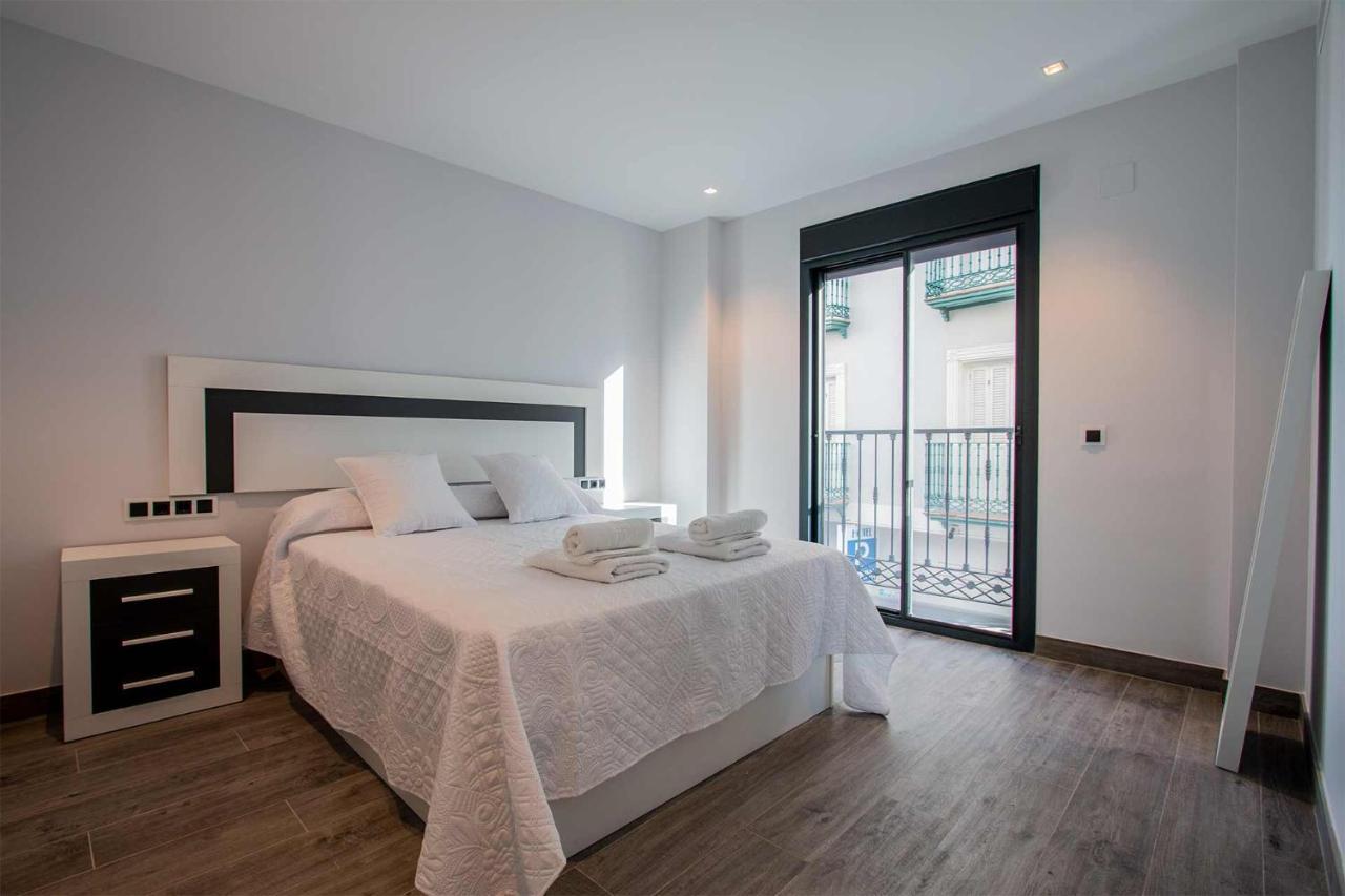 Apartamentos Vacacional En Plaza De Espana Nerja Eksteriør bilde